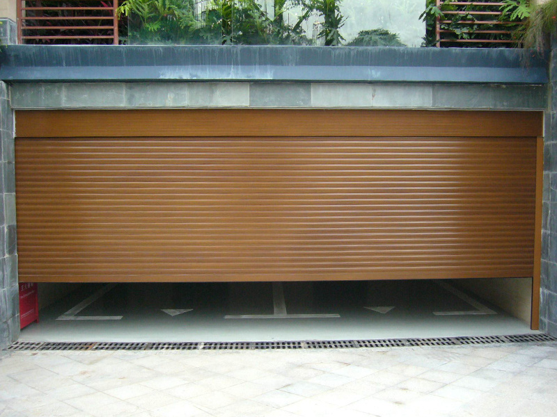 鋼質複合防火(huǒ)防煙(yān)卷簾