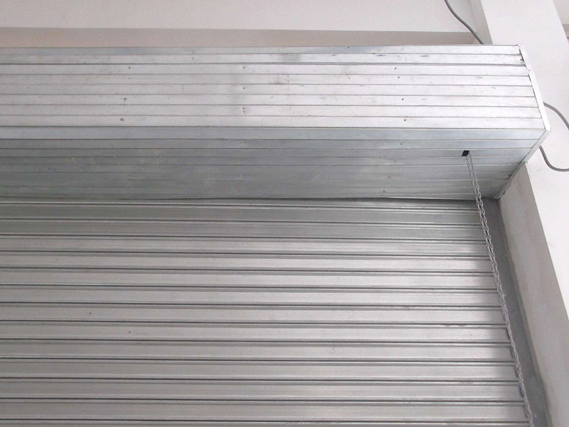 汽霧式鋼質特級防火(huǒ)卷簾門(mén)